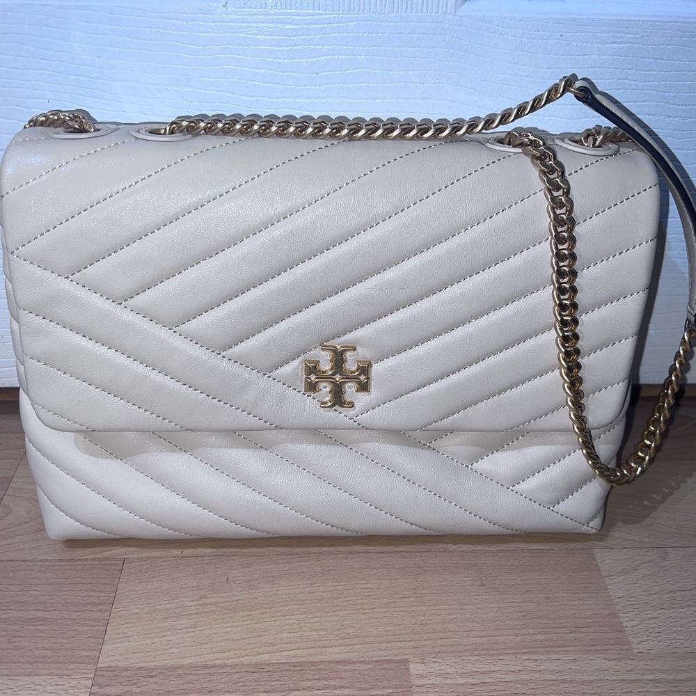 Tory Burch- KIRA CHEVRON CONVERTIBLE SHOULDER BAG